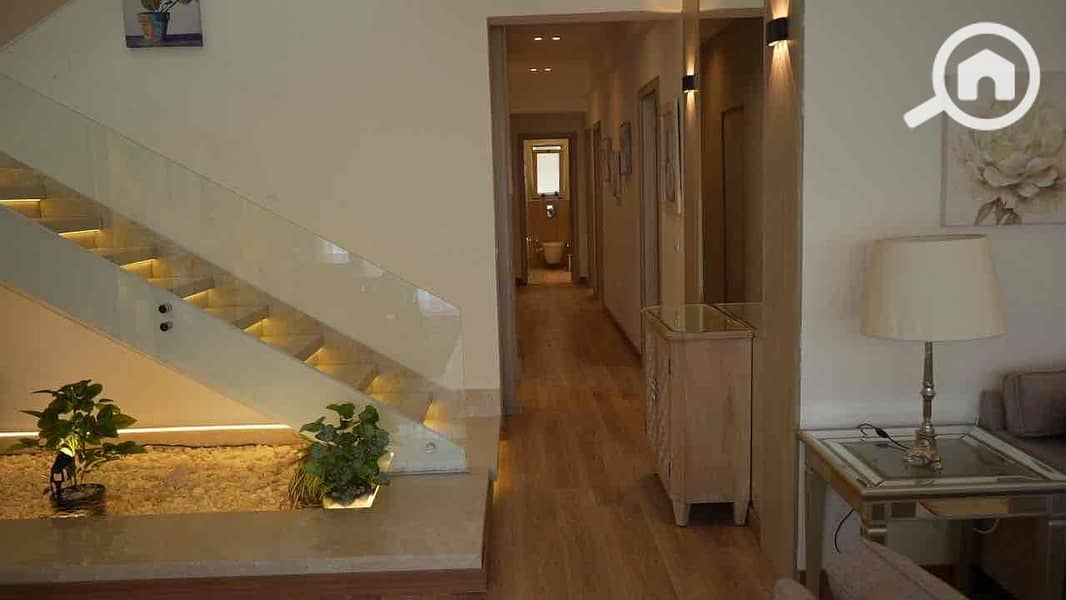 10 afabb6e0-fca0-48f4-9d8f-3507a4470483. jpg