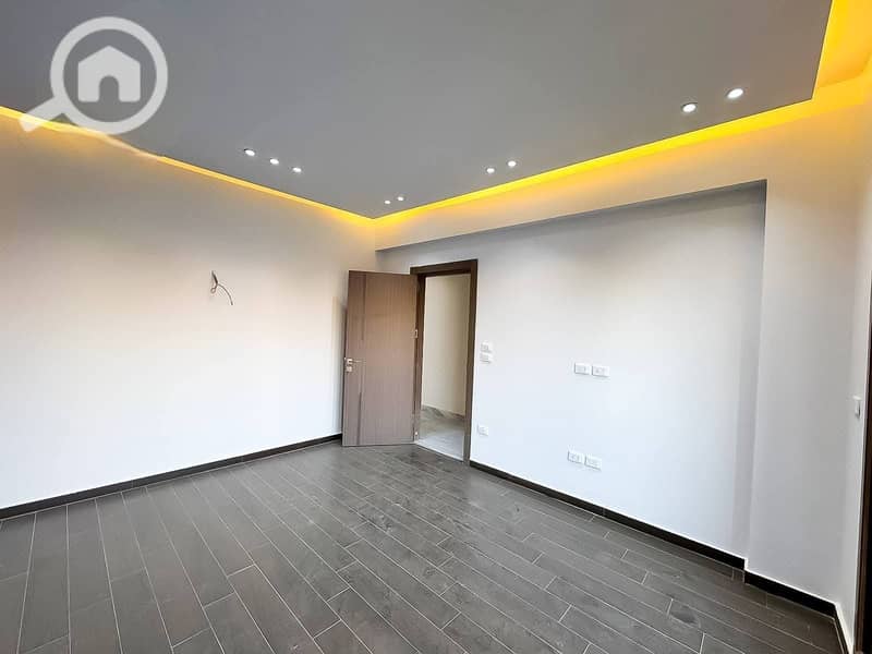 5 616372162_1536316658496905_8990274186511973727_n. jpg