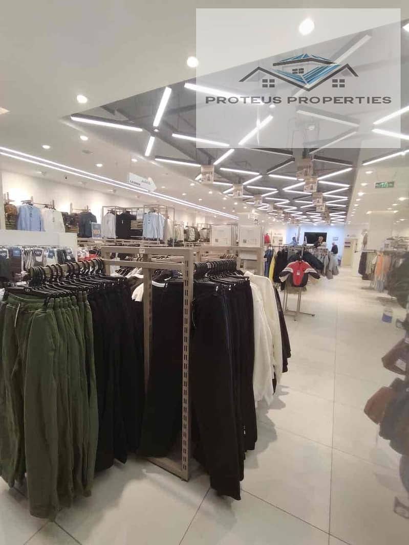 11 438e1b53-1371-415a-8367-1a4d76b85025. jpg