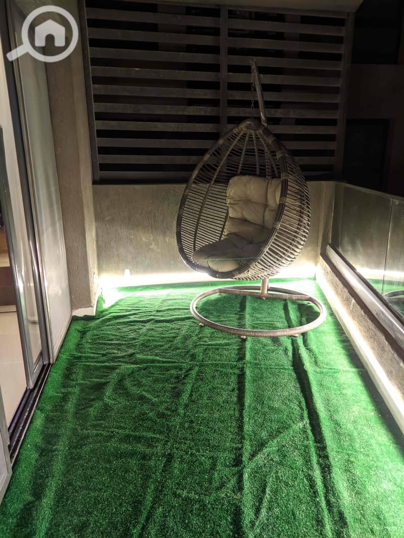 4 5a28a92b-223c-4594-b6e4-d8a837652864. jpg