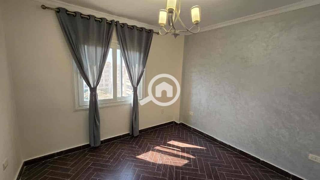 7 b534c2f8-61d2-4105-a1ac-4705cf4b86bd. jpg