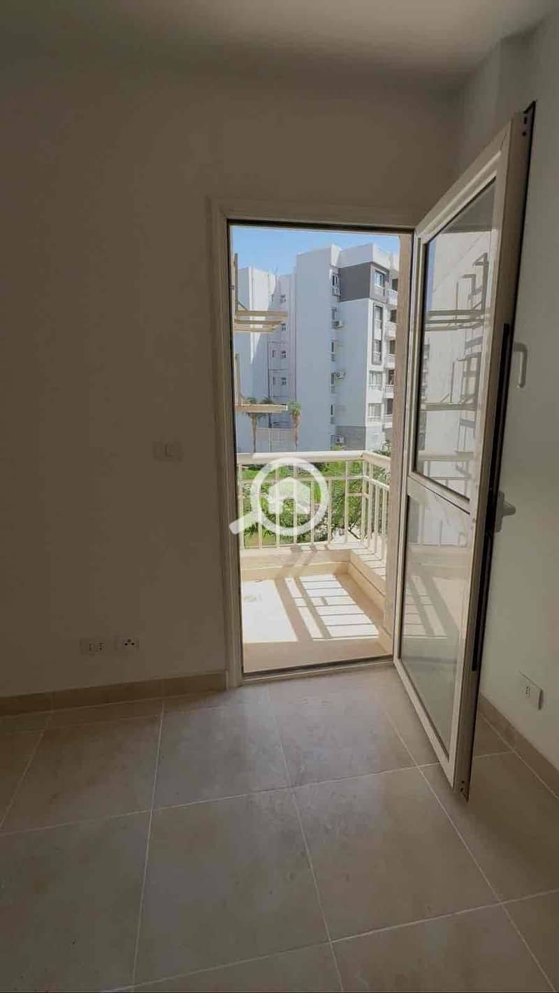 9 e2229804-bccc-4edc-94d3-87f9b4262e0c. jpg