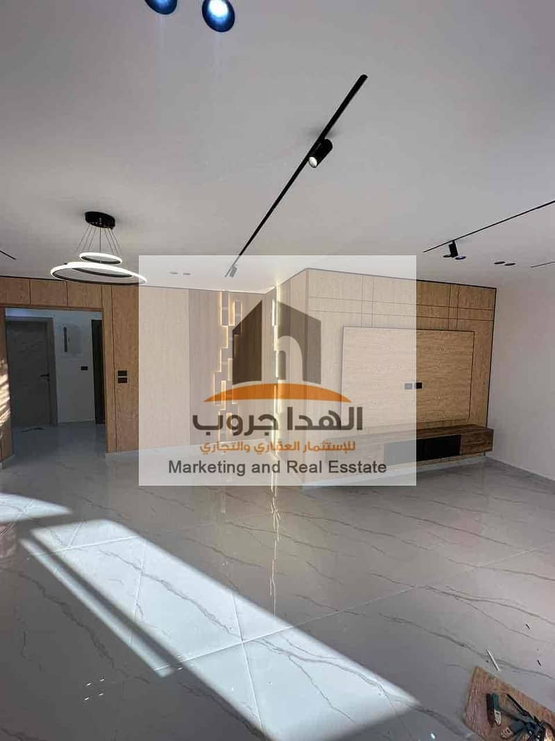 7 865d3b3d-2dda-4cc3-bb3f-49ec38eb411b. jpg