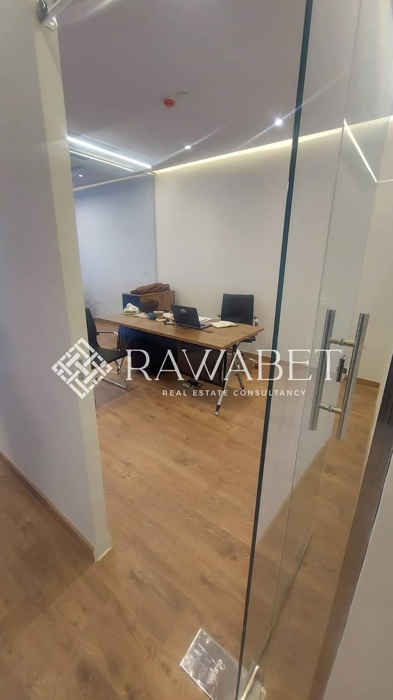 4 baae3a31-a9ef-457a-a9f9-854223d37b17. jpeg