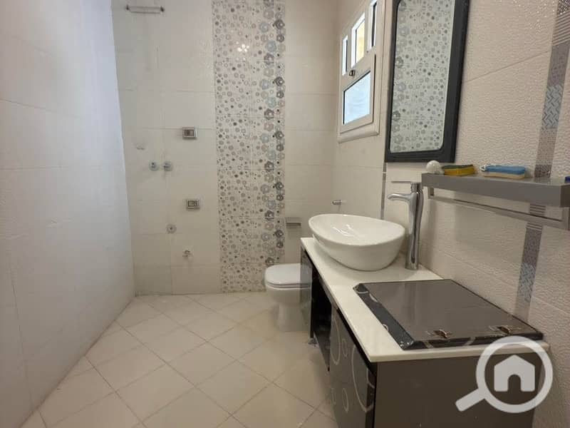 7 613519257_1530213615773876_9043398599404770488_n. jpg