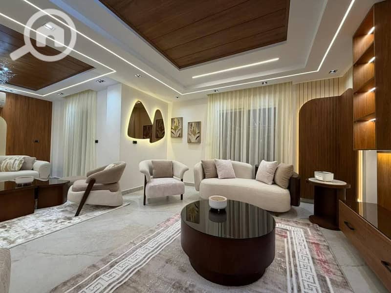 4 613132201_1529622349166336_1922491504449396454_n. jpg