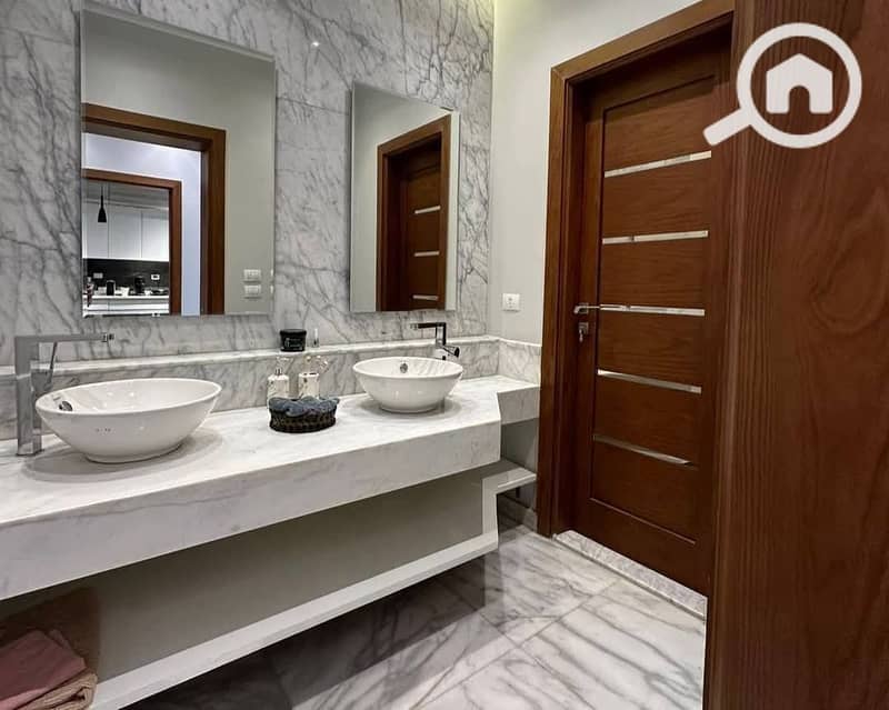 6 491996030_2200341443716424_3625360598776881895_n. jpg