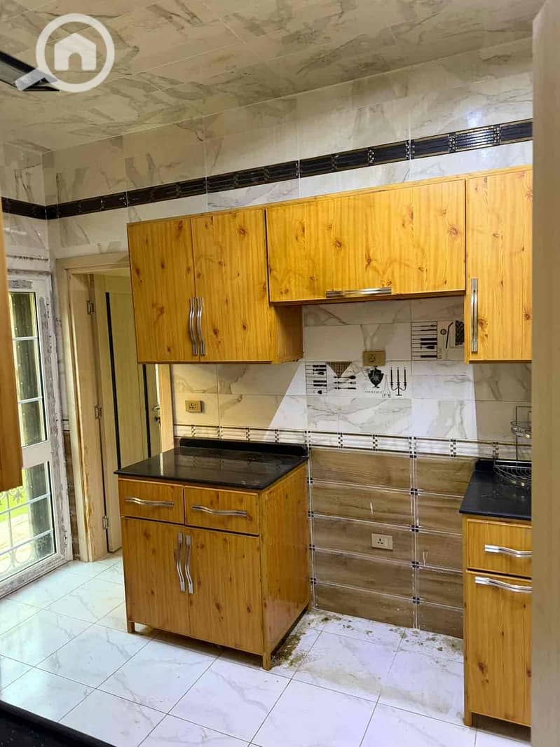 5 af65d2d3-f99e-403a-9c0a-a4354e40f1b3. jpg