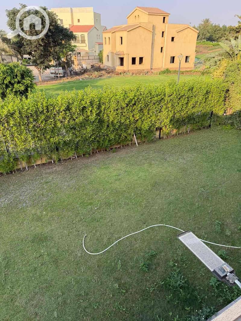 15 7eb07d27-a1f1-400e-95b0-73b2b3b3b741. jpg