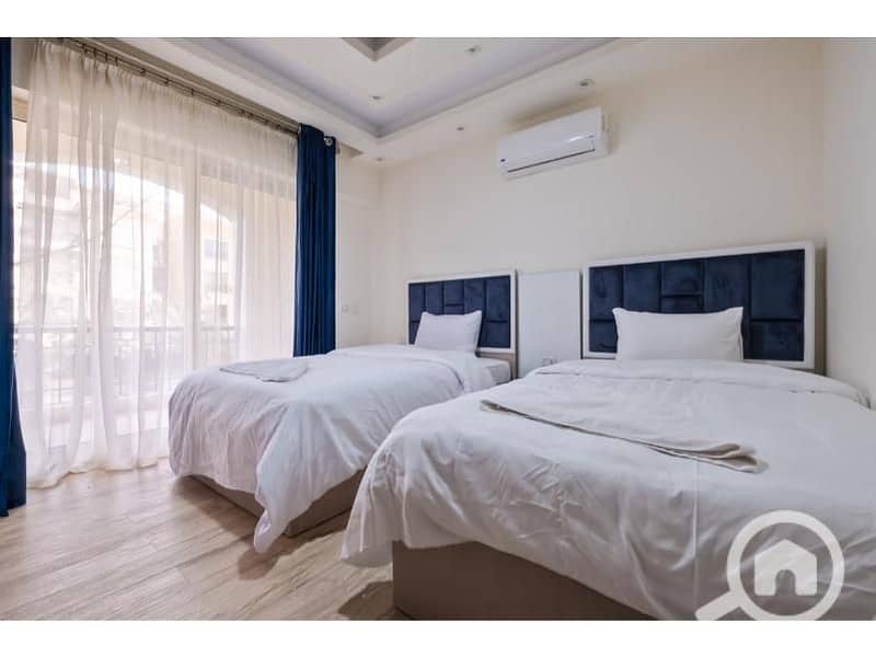 4 955dcc15-f534-422d-baf1-00e647dfdc12. jpg