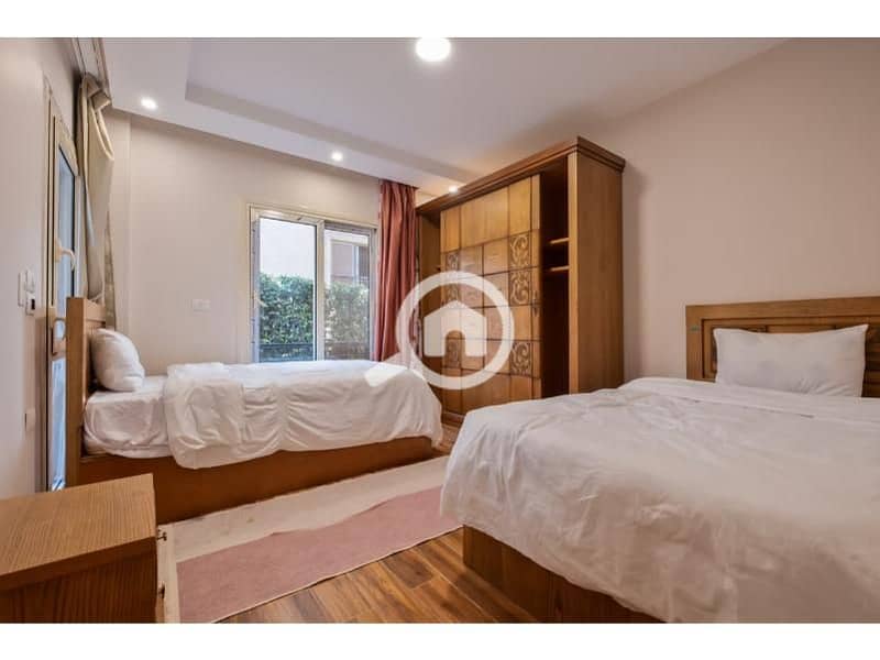 4 1e3c0f2e-6716-43cc-b4f2-1fcc196578d9. jpg