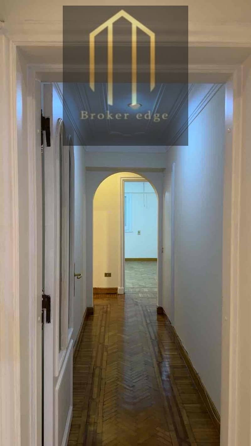 4 6be45055-57d4-40e6-b954-c58ccb511113. jpg