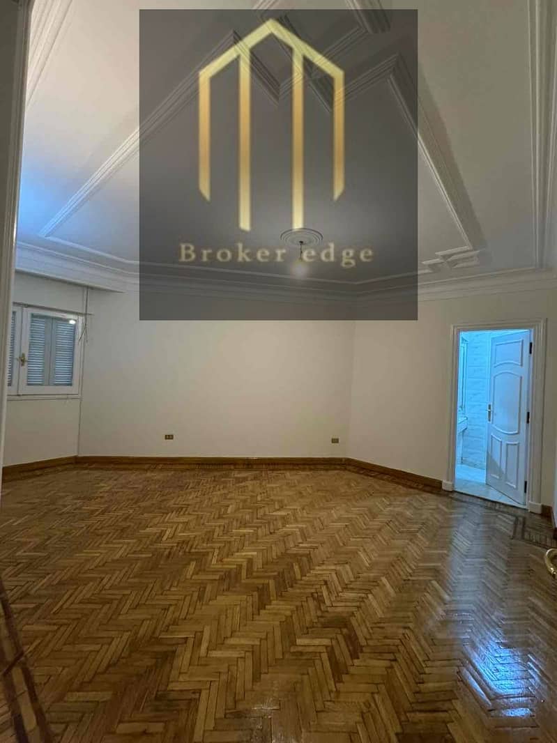 5 b13f0851-4f8d-47b0-8c8f-e2e16034c294. jpg