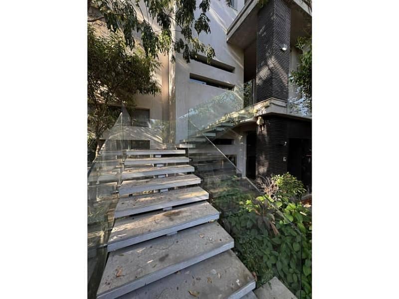 3 20e6b851-eee9-41c3-9aca-3c78fb53fbf2. jpg