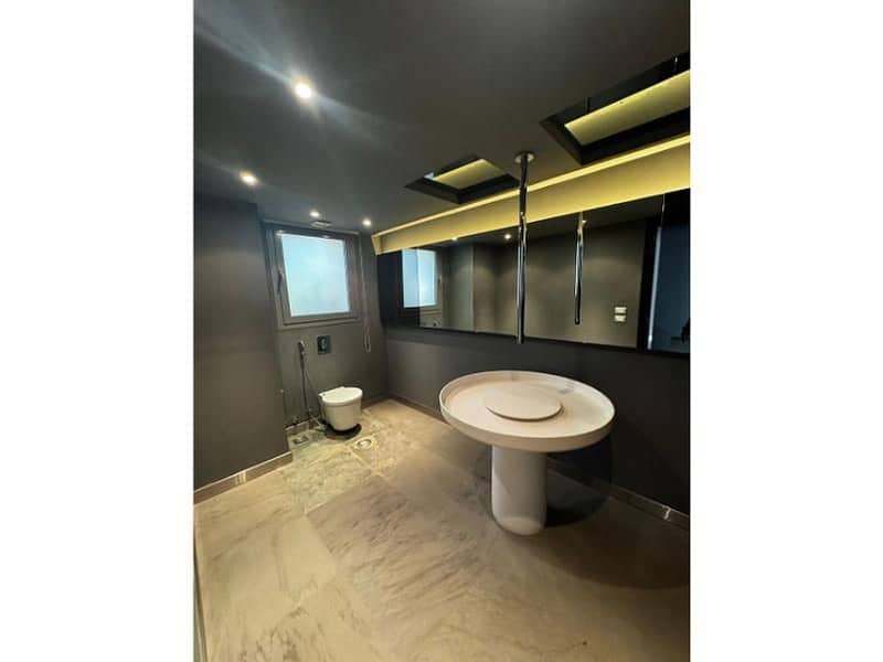 7 653509b2-c390-4f4f-b670-84b50f6f6894. jpg