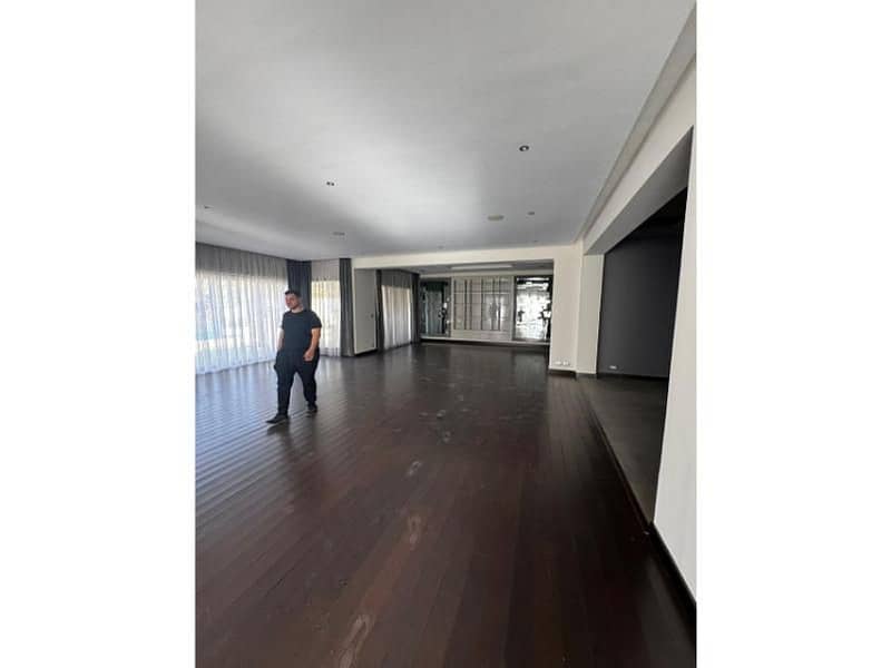 9 c5e237e4-fe48-4de9-b1d0-0aa843d07d2c. jpg