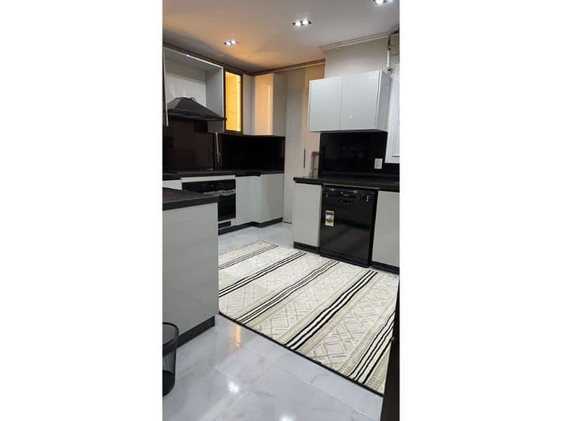 3 2f965515-f42f-4f31-bb9b-5f91f777a390. jpg