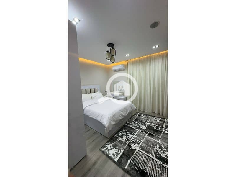 6 44b2998a-f56a-43e6-9d85-40941816e050. jpg