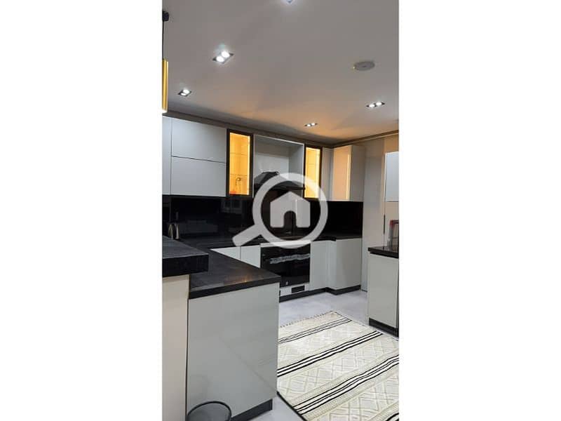 11 645903c5-1ea4-44a3-904a-a3ab8333f98c. jpg