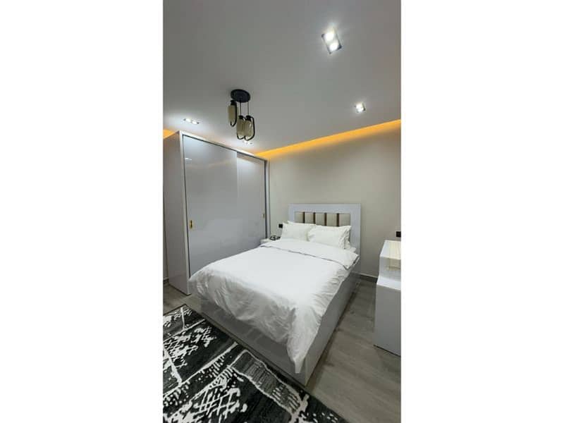 15 b4155b48-a5d8-4bc3-b13c-0e60ff897d7f. jpg