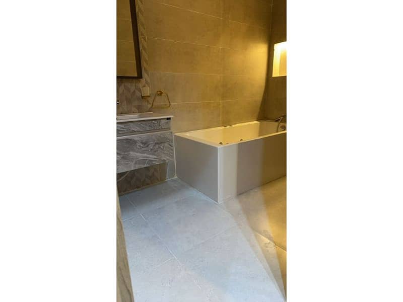 19 e87a8493-39a8-47e1-af31-ee6b6ca3eab2. jpg