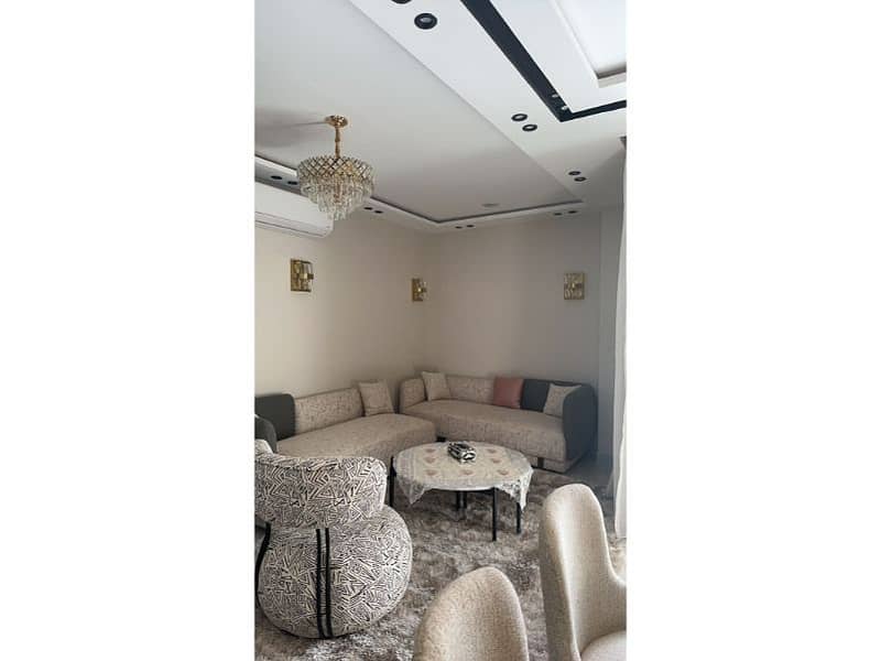 20 e0425a1a-dfd0-4525-9c25-4967b7c4f86e. jpg