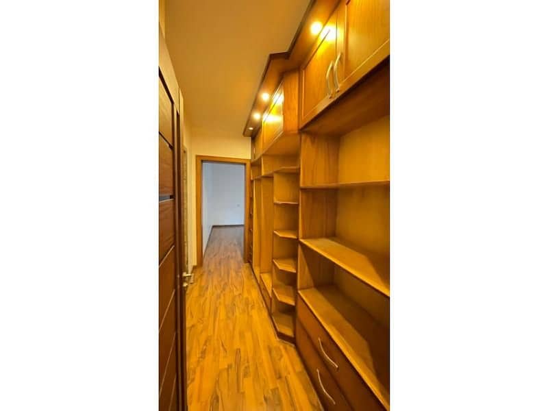 8 60ce3e08-d23c-41af-8d3c-f6c520e15f8b. jpg