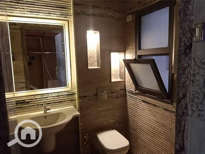 9 9560e92e-21c3-41ce-9674-92d91092211f. jpg