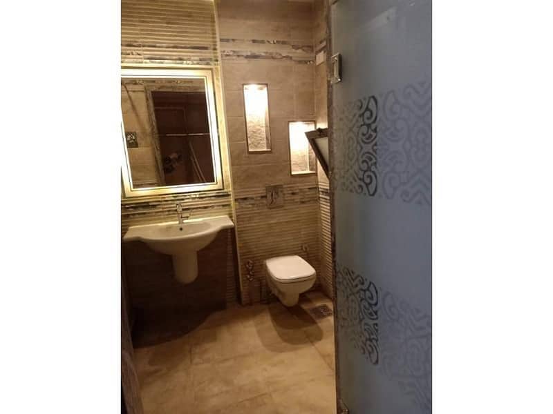 10 524095f3-9f59-4e85-b1db-fa58c19f2b8f. jpg