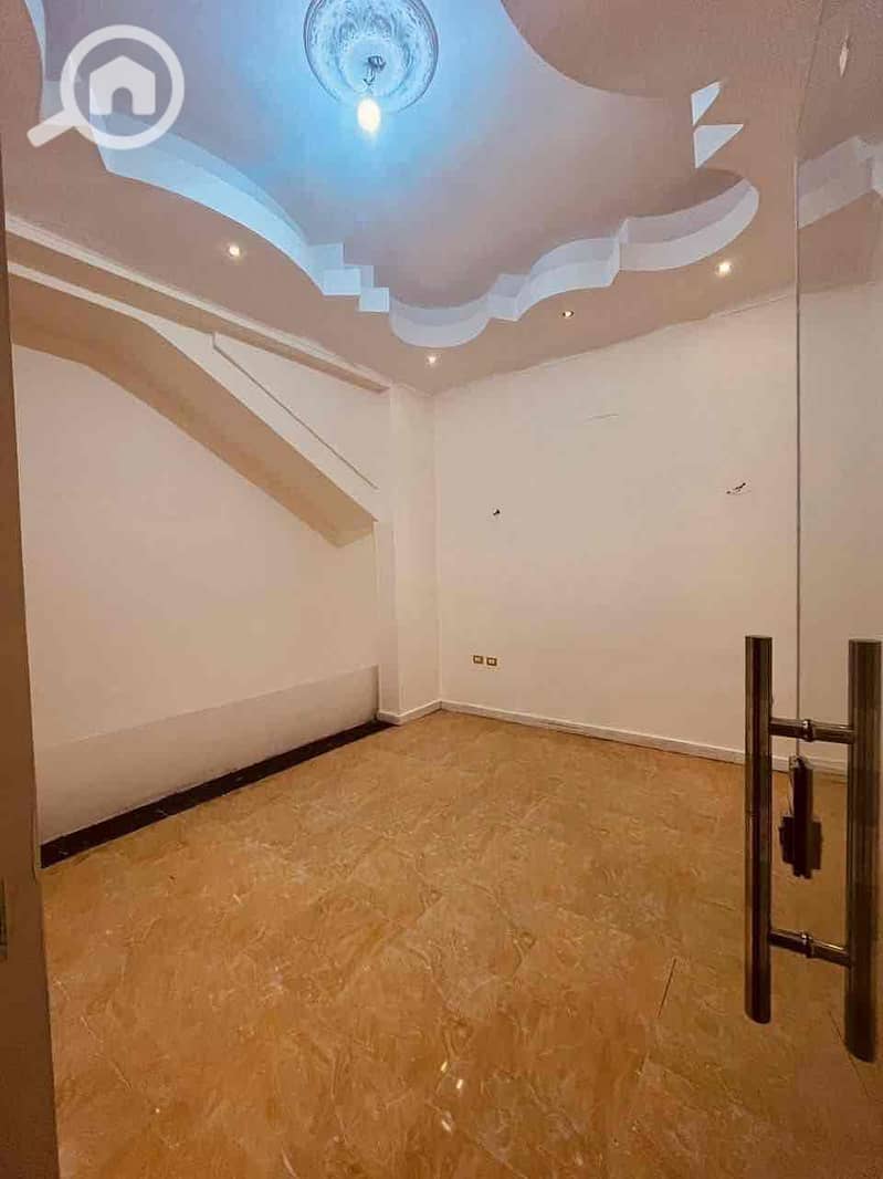 10 b45ff76a-e4c4-4d35-a260-fdcb01f9a67a. jpg