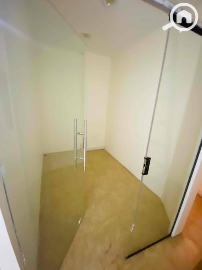 14 1ae267b4-9587-419b-b7c9-732171fc6743. jpg