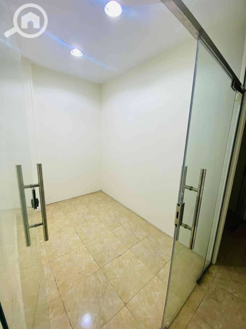 15 85f338eb-7741-4d67-a992-e5d216222331. jpg