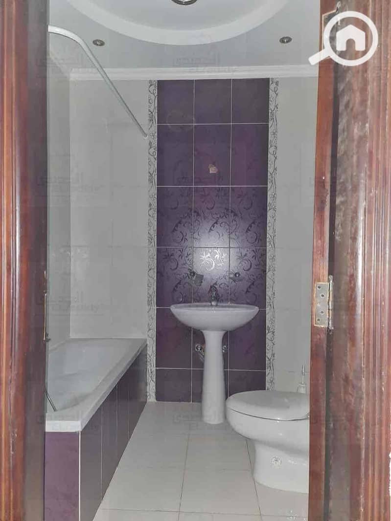 19 f565f764-fb5c-44e4-b646-622eb29bb844. jpg