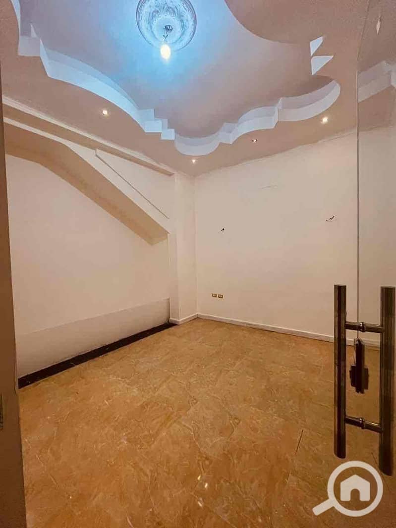 27 d93b6d7e-f3d9-4447-bd8e-acef3577c52d. jpg