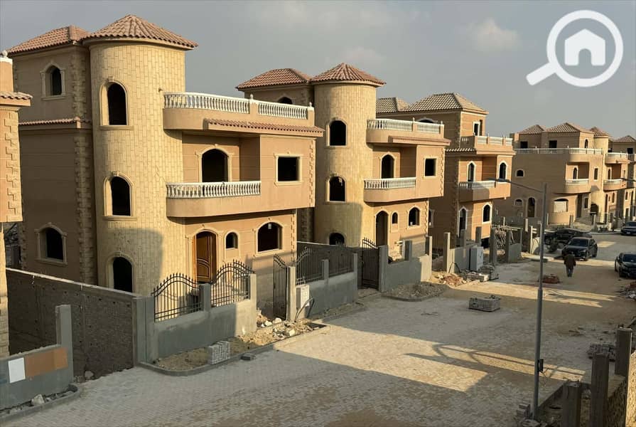 3 d59fb6fd-83cd-4c22-a2a3-8e4ea62a1f07. png