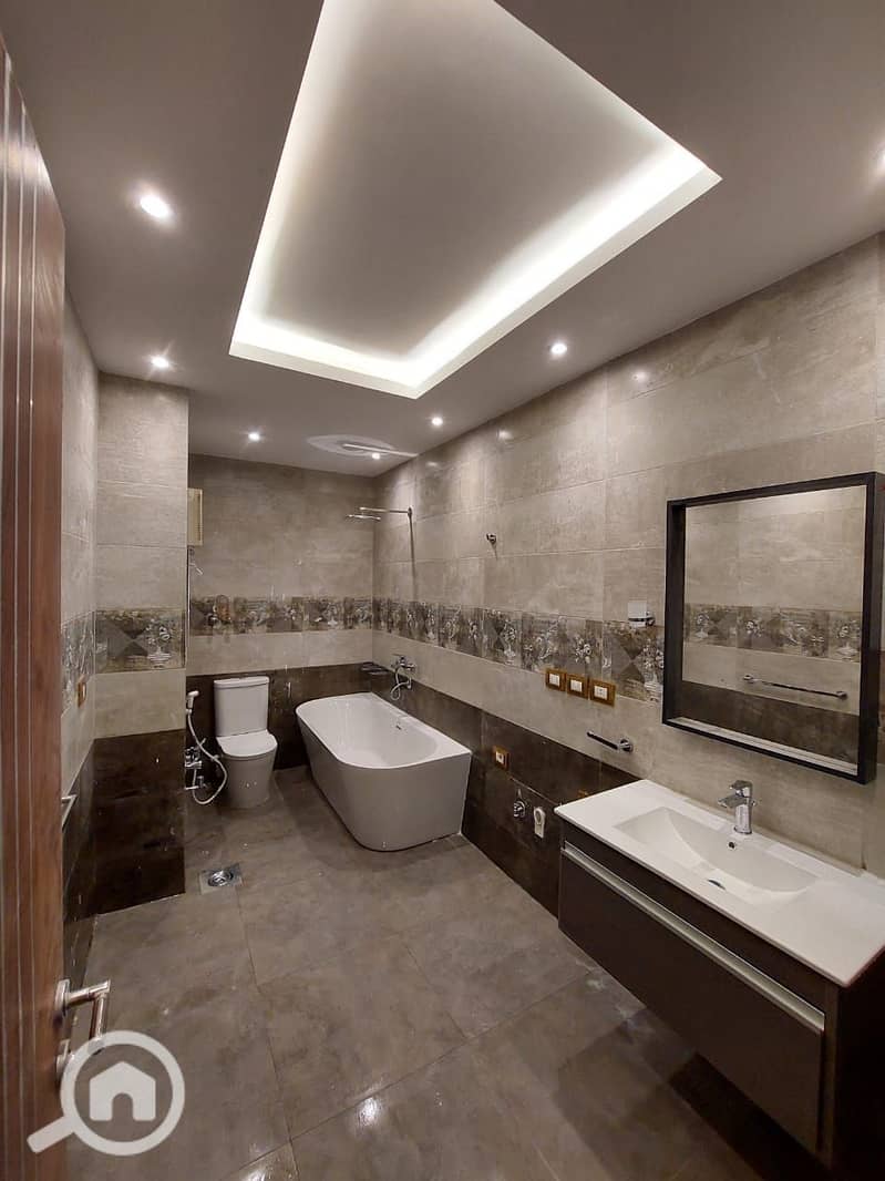 12 WhatsApp Image 2025-12-15 at 12.56. 04 PM (1). jpeg