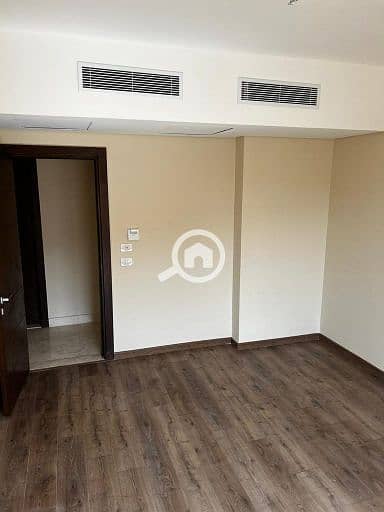 4 WhatsApp Image 2026-01-15 at 1.36. 54 PM. jpg