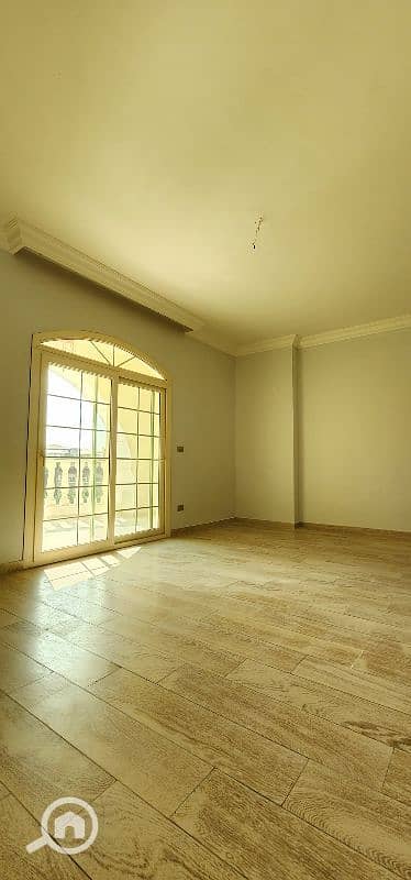 Office for Rent in New Cairo, Cairo - مقره ادرى للايجار في التجمع الخامس في الحى الثاني ٧٥ م مطلوب ٢٥لف