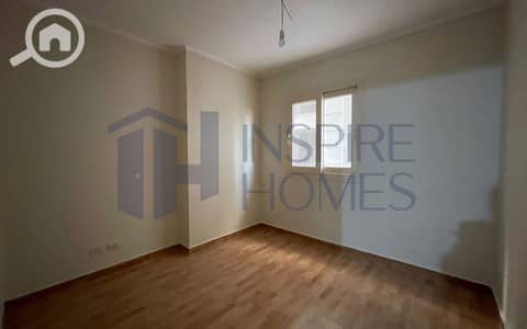 شقة 3 غرف نوم للايجار في سموحة، الإسكندرية - 3. jpg