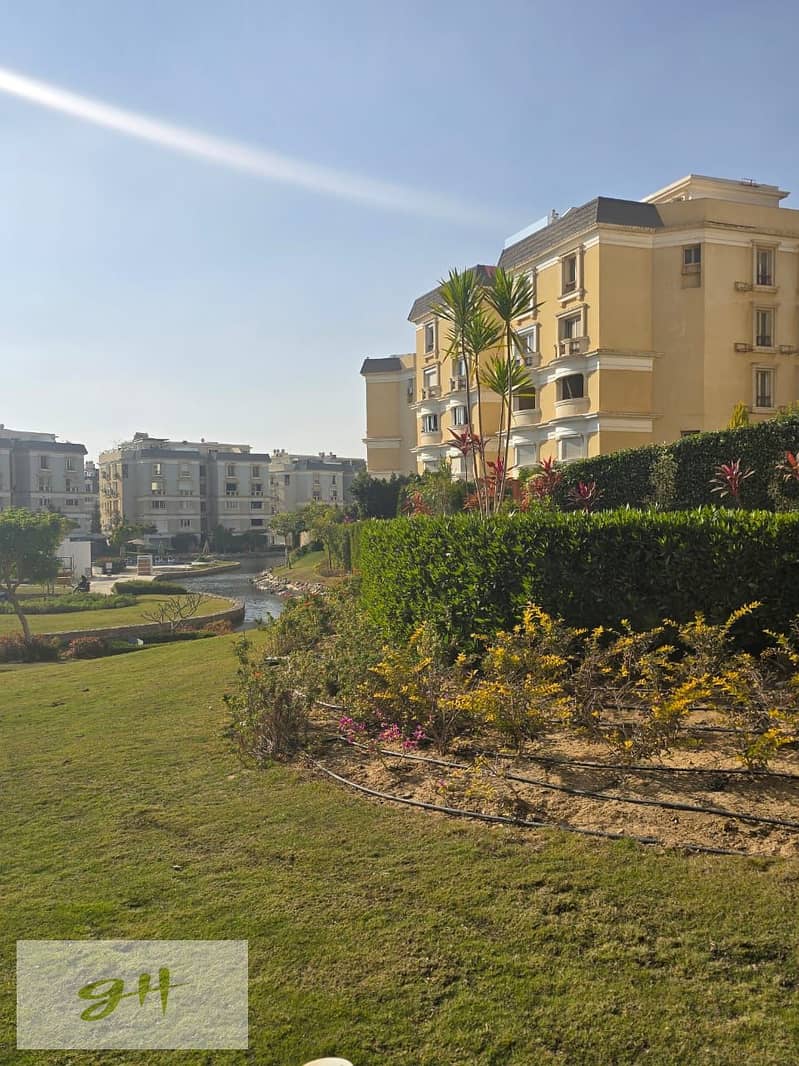 10 b470df9f-7b27-483d-a0aa-1603e0577661. jpg