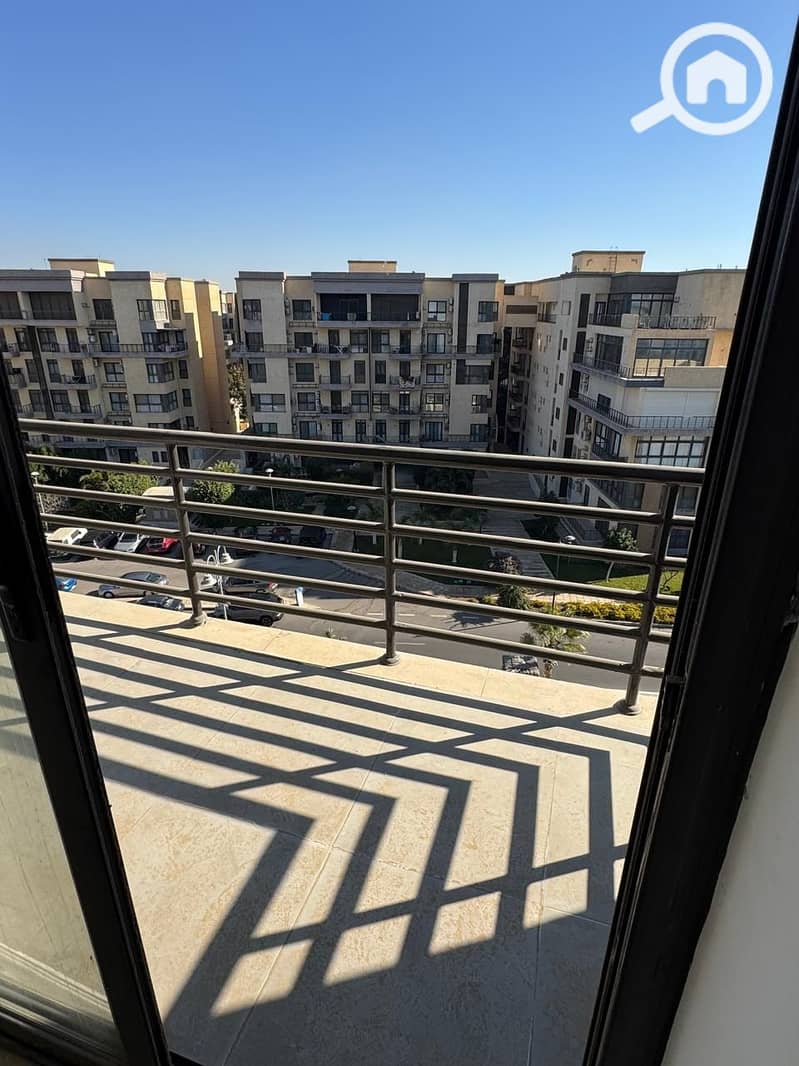 2 13c0e5d4-c1d4-4dae-b3ab-9bd0498495d2. jpg