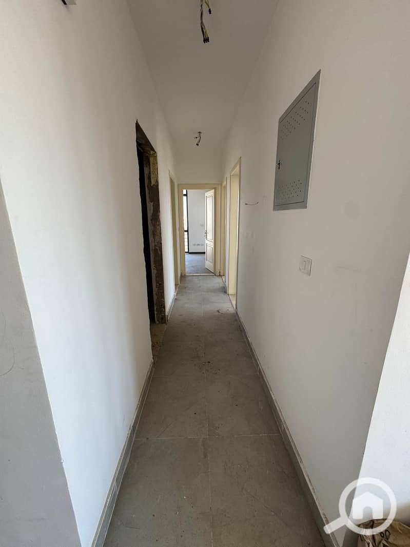 6 102c78b1-75ad-4f6c-b5e7-4b55fcba58d0. jpg