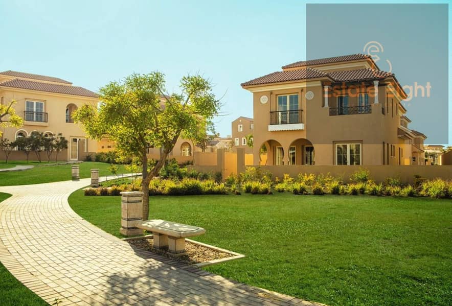 2 hyde-park2-1-scaled. jpg