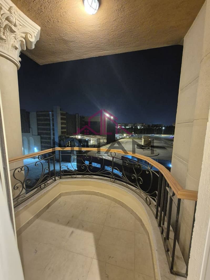 3 photo_6008363410216651744_y. jpg