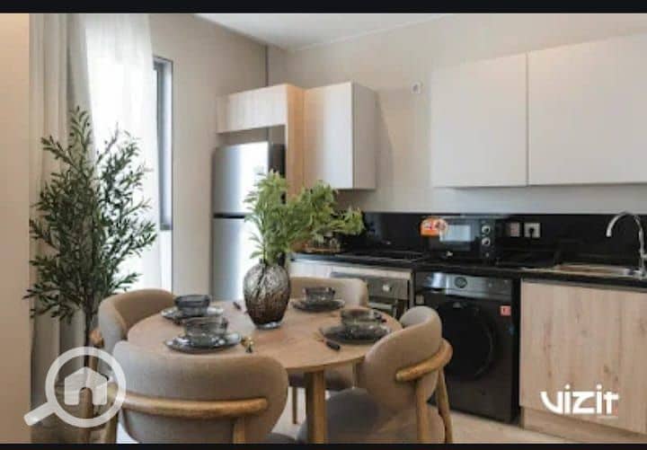 15 d572c6ff-d628-424d-ab7a-00baec2fac17. jpeg