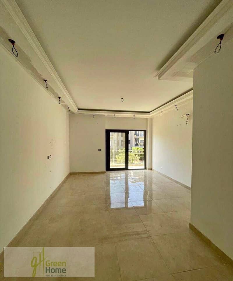 14 Fifth Square التجمع. jpg