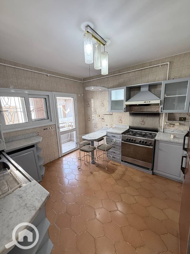 6 5c2ec608-f2cc-49e2-8efd-e082f4918387. jpeg