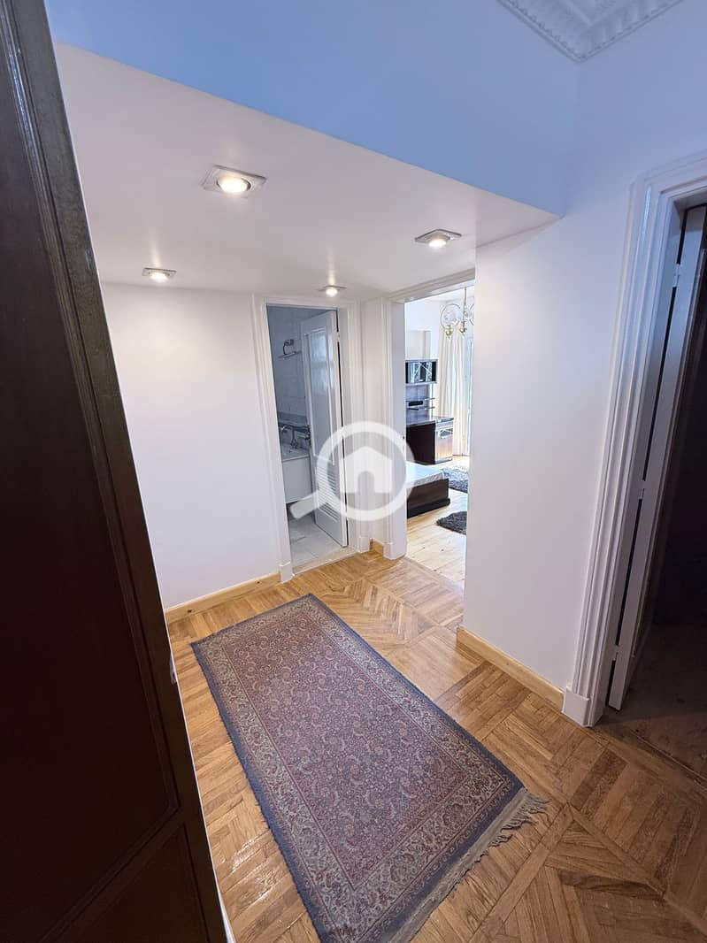 8 1ac3875d-812c-49e2-9ec9-55c12dce4850. jpeg