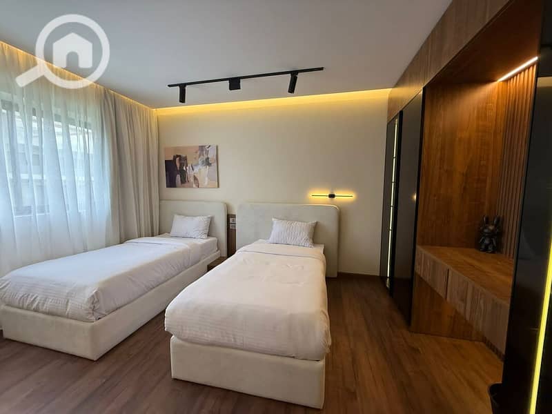 12 WhatsApp Image 2026-01-15 at 2.25. 14 PM (2). jpeg