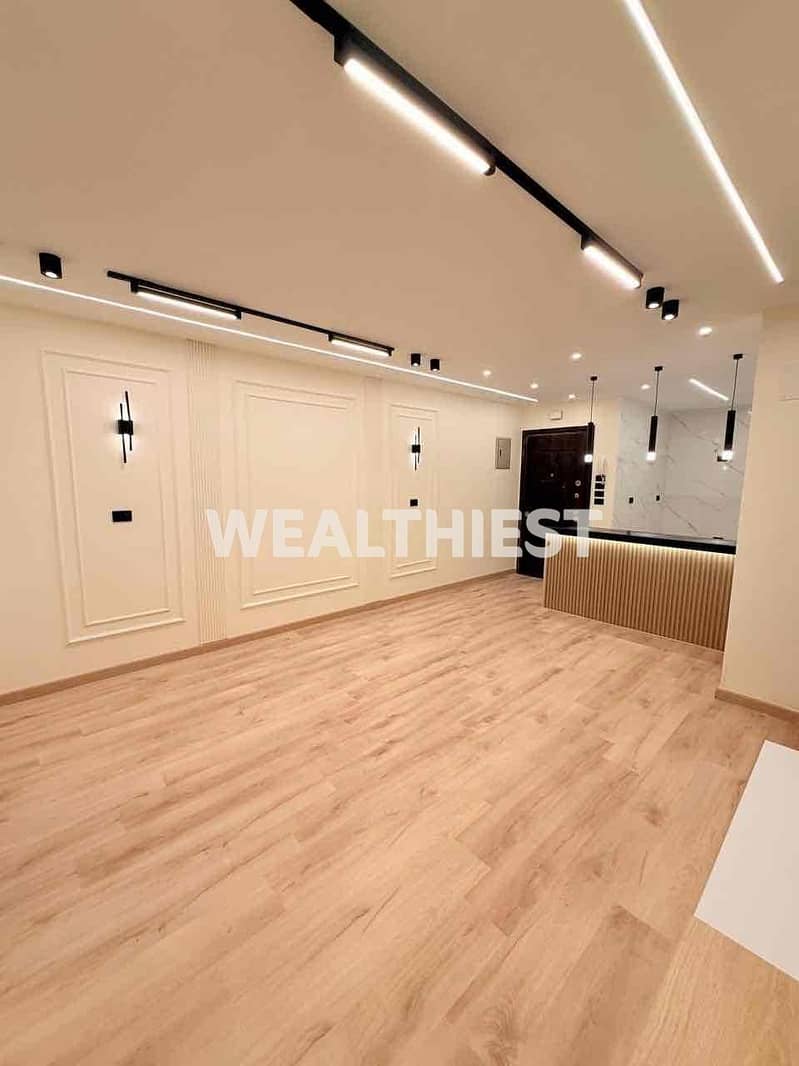 7 b60d6738-a33b-421b-a0d3-ff9e1772ea68. jpg